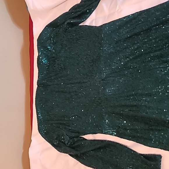 Belle Badgley Mischka emerald sequin dress, size 10 - Picture 8 of 11